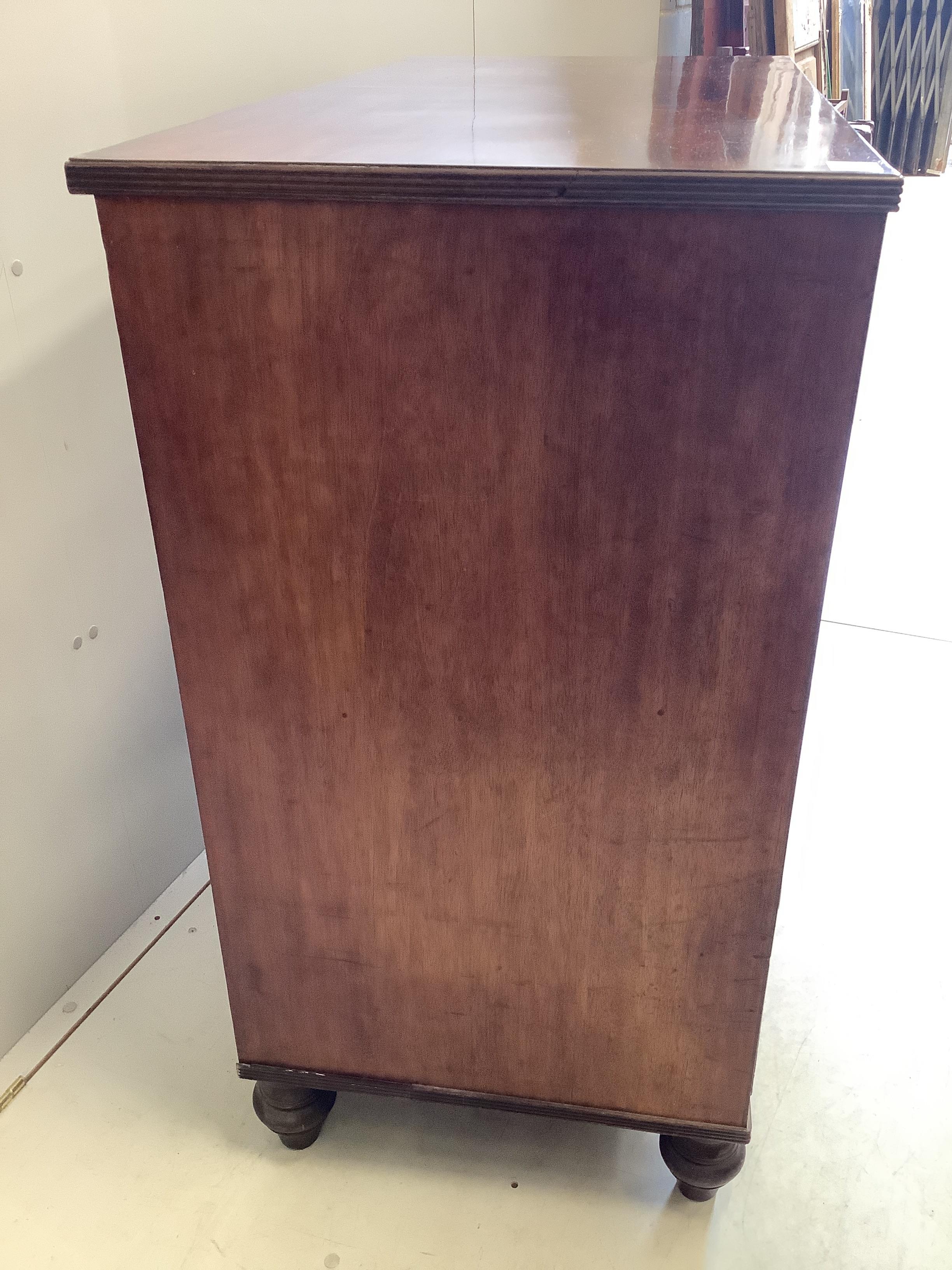 An early Victorian mahogany chest, width 108cm, depth 54cm height 104cm